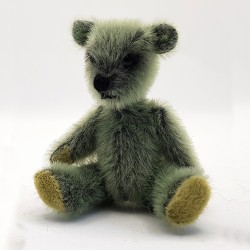 Titou gray-green bear