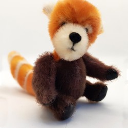 Titou red panda with brown...